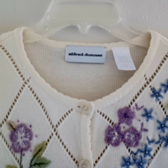 ALFRED DUNNER Embroidered Knit Cardigan, size L - Picture 8 of 15